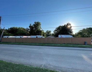 3638 Bloomfield Street - Photo Thumbnail 4