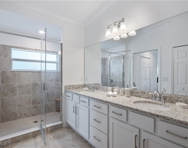 43041 Greenway Boulevard - Photo Thumbnail 9