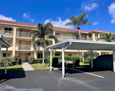 3685 Amberly Circle W - Photo Thumbnail 18