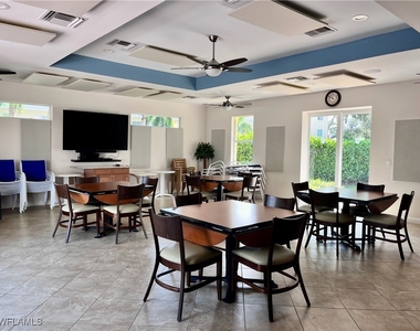 3685 Amberly Circle W - Photo Thumbnail 25