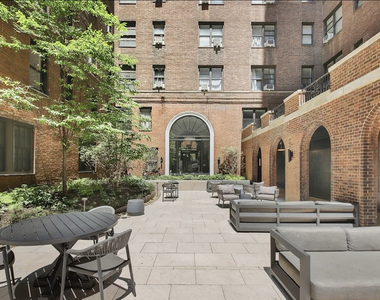 160 East 48th Street, Unit 6e-3 - Photo Thumbnail 7