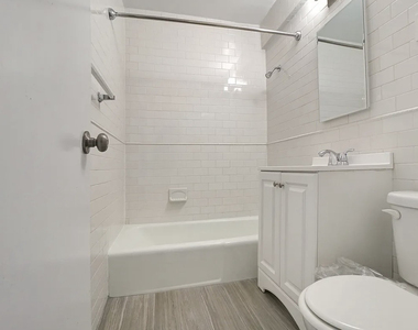 200 East 33rd Street, Unit 26g - Photo Thumbnail 8