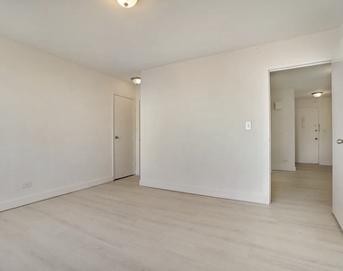 200 East 33rd Street, Unit 26g - Photo Thumbnail 6