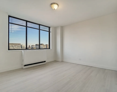 200 East 33rd Street, Unit 26g - Photo Thumbnail 4