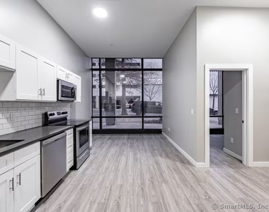 333 State Street - Photo Thumbnail 8
