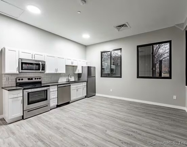 333 State Street - Photo Thumbnail 6