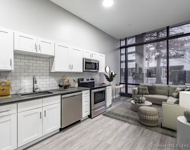 333 State Street - Photo Thumbnail 5
