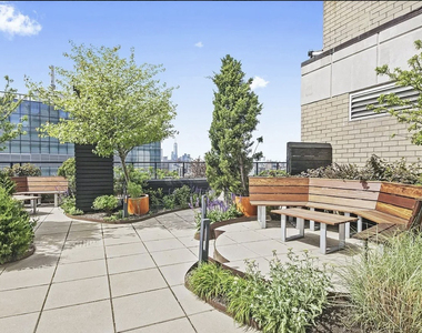 401 East 34th Street, Unit N30f - Photo Thumbnail 5