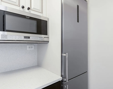 417 East 57th Street, Unit 4a - Photo Thumbnail 3