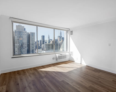 417 East 57th Street, Unit 4a - Photo Thumbnail 2