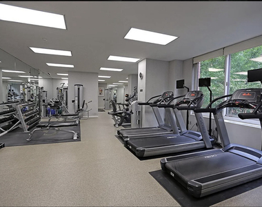 240 East 39th Street, Unit 17f - Photo Thumbnail 4