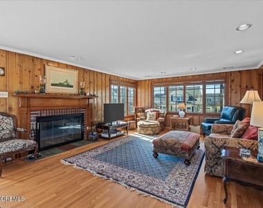 262 Sunset Lane - Photo Thumbnail 4