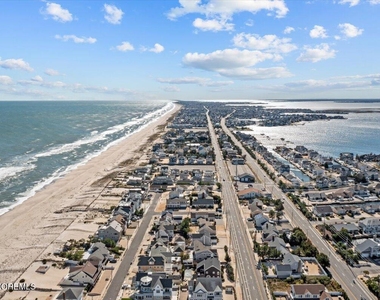 262 Sunset Lane - Photo Thumbnail 43