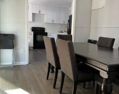 742 Myrtle Avenue - Photo Thumbnail 10
