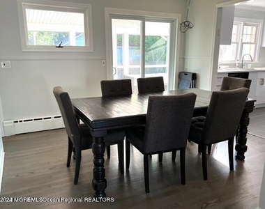 742 Myrtle Avenue - Photo Thumbnail 8