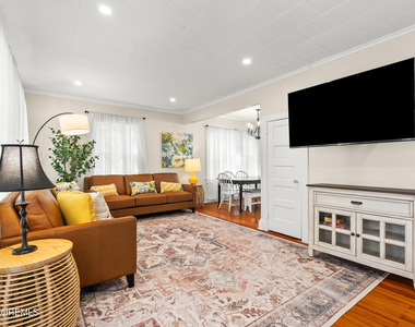 133 Mount Tabor Way - Photo Thumbnail 8