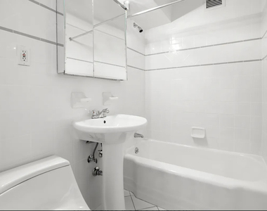 340 East 51st Street, Unit 005f - Photo Thumbnail 5