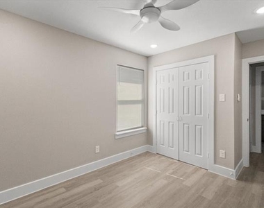 2644 Hutchinson Street - Photo Thumbnail 17