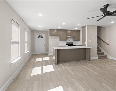 2644 Hutchinson Street - Photo Thumbnail 1