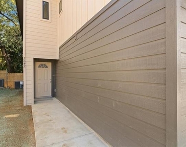 2644 Hutchinson Street - Photo Thumbnail 18