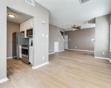8750 Park Lane - Photo Thumbnail 4