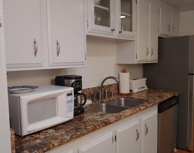 23918 De Ville Way - Photo Thumbnail 20