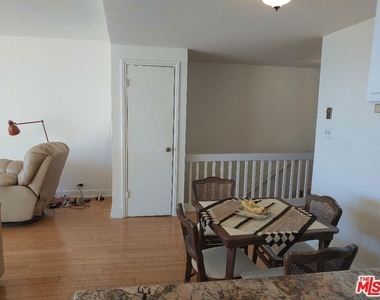 23918 De Ville Way - Photo Thumbnail 11