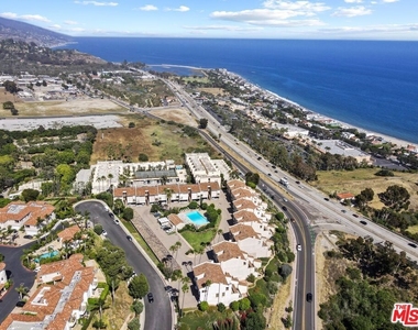 23918 De Ville Way - Photo Thumbnail 57