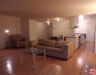 23918 De Ville Way - Photo Thumbnail 6