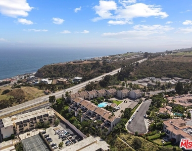23918 De Ville Way - Photo Thumbnail 56