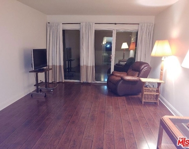 23918 De Ville Way - Photo Thumbnail 22