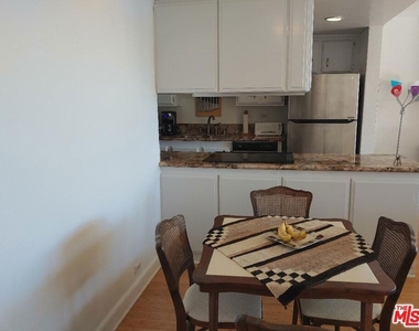 23918 De Ville Way - Photo Thumbnail 12