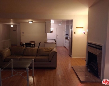 23918 De Ville Way - Photo Thumbnail 5