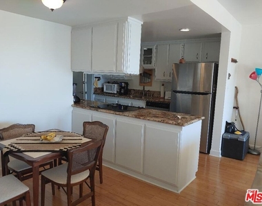 23918 De Ville Way - Photo Thumbnail 15