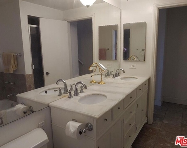 23918 De Ville Way - Photo Thumbnail 31