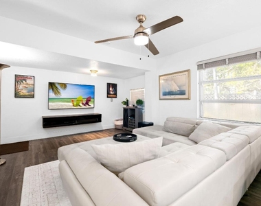 1140 Sw 9th Avenue - Photo Thumbnail 3