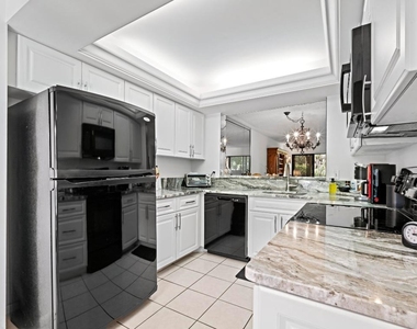5153 Oak Hill Lane - Photo Thumbnail 5