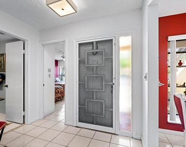 5153 Oak Hill Lane - Photo Thumbnail 3