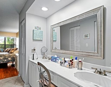 5153 Oak Hill Lane - Photo Thumbnail 22