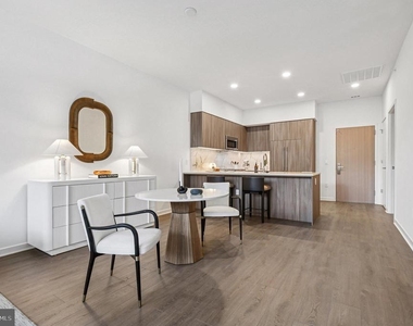 2650 Woodley Road Nw - Photo Thumbnail 12