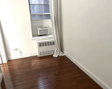 26 Gramercy Park South, Unit 2g - Photo Thumbnail 3