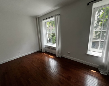 26 Gramercy Park South, Unit 2g - Photo Thumbnail 1