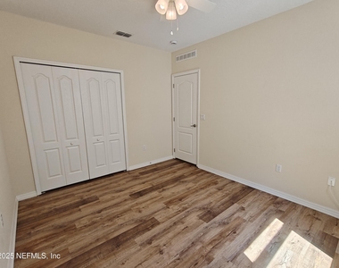 223 Osprey Marsh Lane - Photo Thumbnail 13