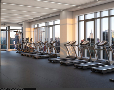 555 West 38th Street - Photo Thumbnail 8