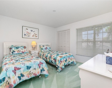 4111 Lake Forest Drive - Photo Thumbnail 15
