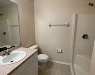 4523 22nd Street Sw - Photo Thumbnail 4