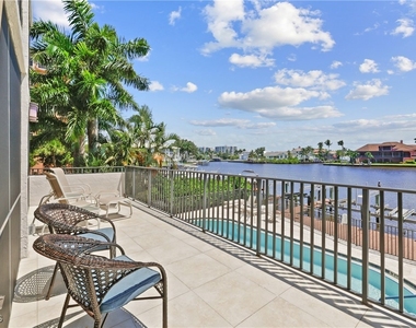 10562 Gulf Shore Drive - Photo Thumbnail 22