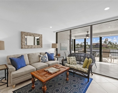 10562 Gulf Shore Drive - Photo Thumbnail 12