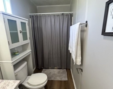 651 Hunting Club Avenue - Photo Thumbnail 8