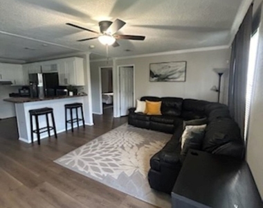 651 Hunting Club Avenue - Photo Thumbnail 3